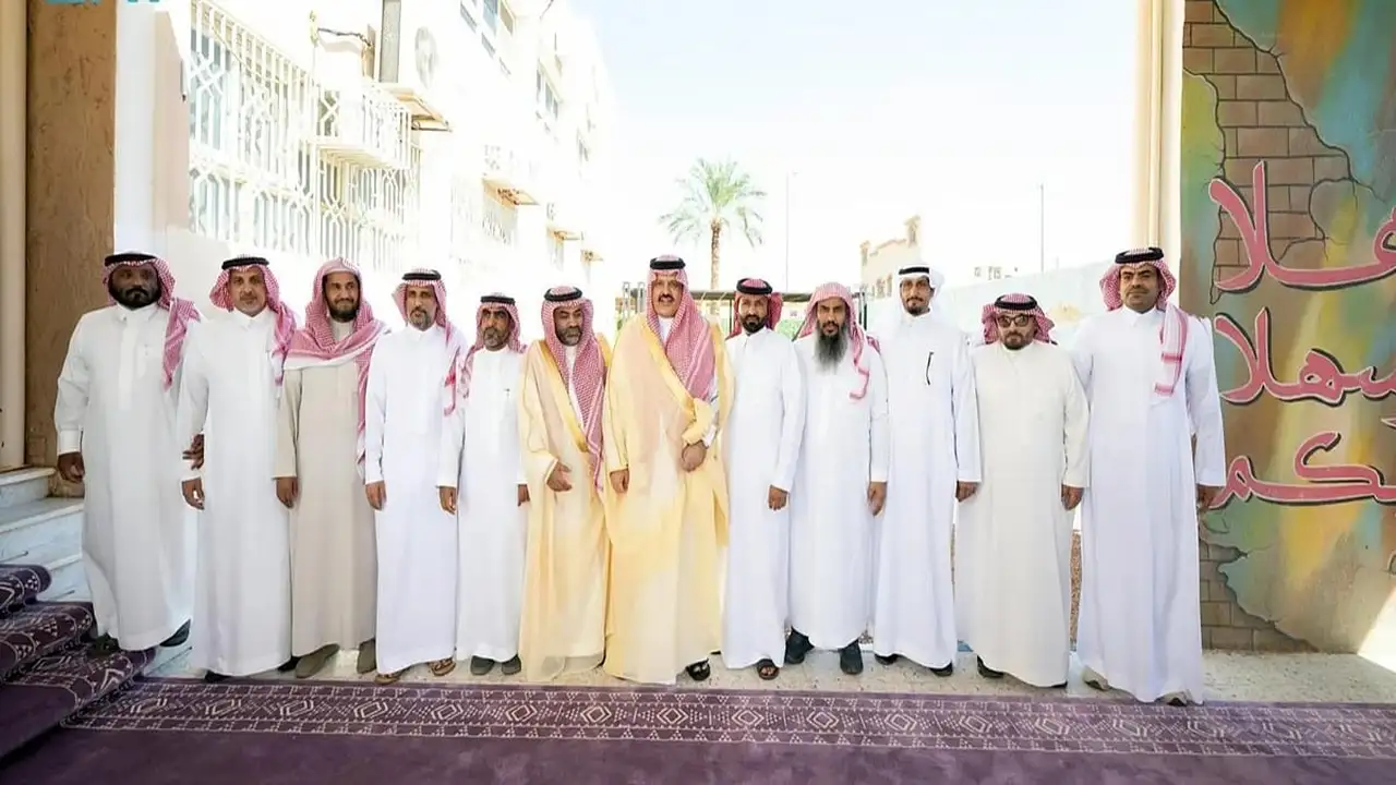 اليوم العالمي للمعلم: أمير حائل يرعى احتفال المنطقة ويكرم المعلمين المتميزين
